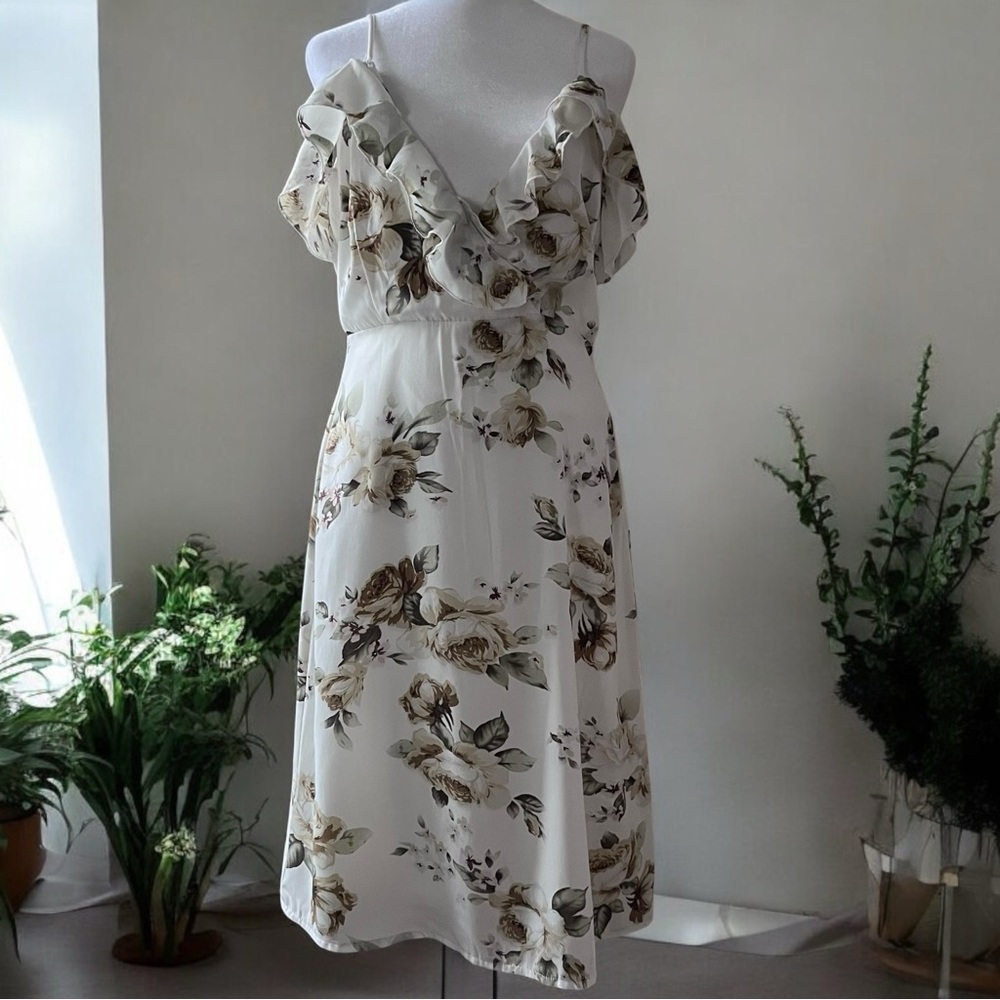 Boohoo Night Juanita cold shoulder floral frill midi skater dress - Picture 2 of 16